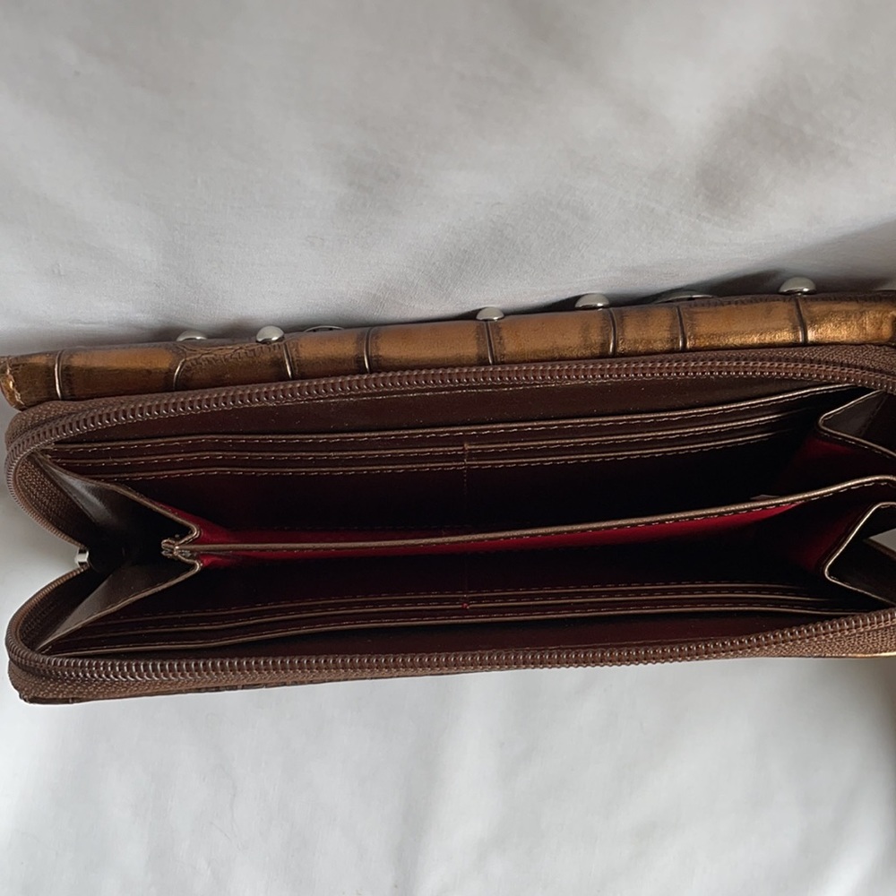 Women’s Wallet - Picture 4 of 4